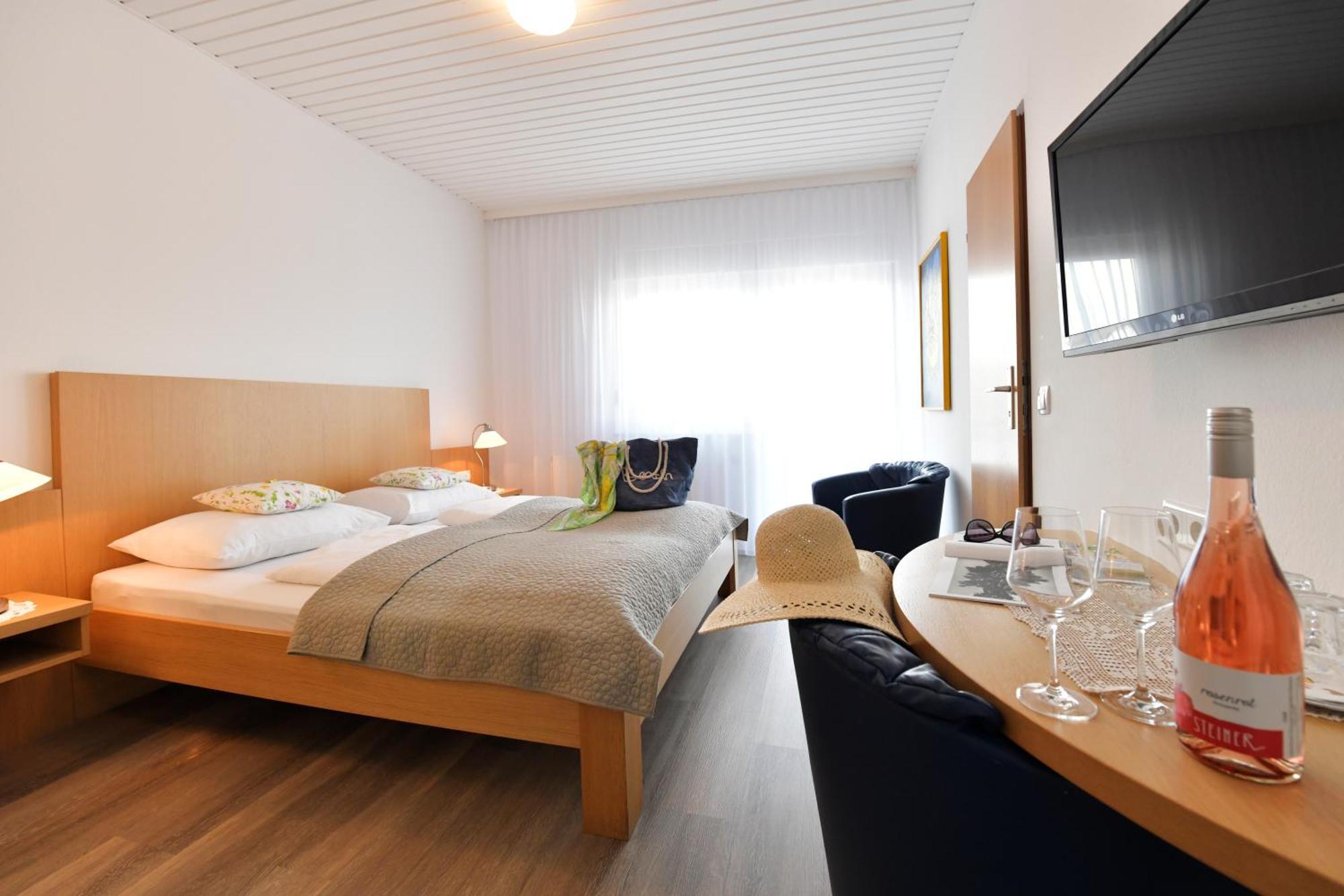 Haus Mariella Otel Podersdorf am See Dış mekan fotoğraf